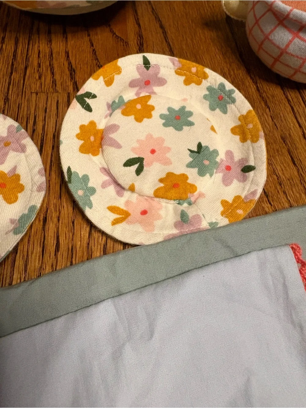 Pillowfort Plush Floral Teapot and Cup Set